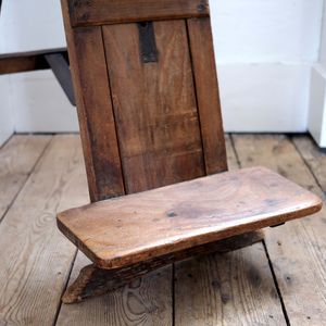 Unusual Easel Chair