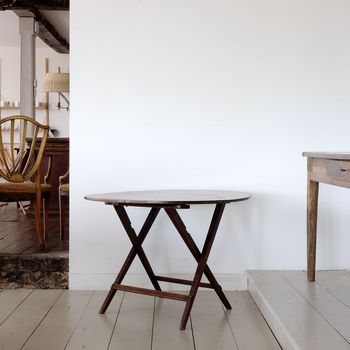 Bee Keeper's Table