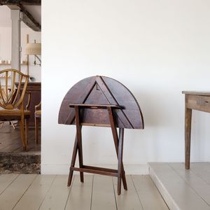 Bee Keeper's Table