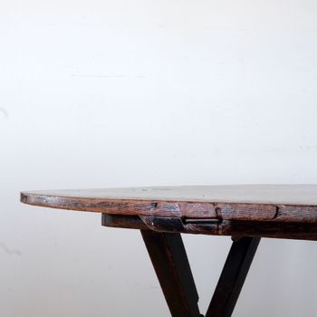 Bee Keeper's Table