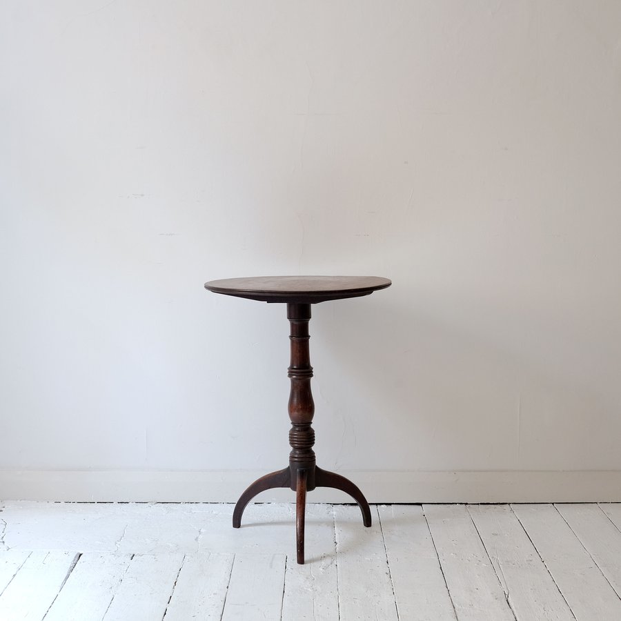 Tip Top Side Table › Puckhaber Decorative Antiques