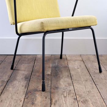 Pair of 1401 Lounge Chairs