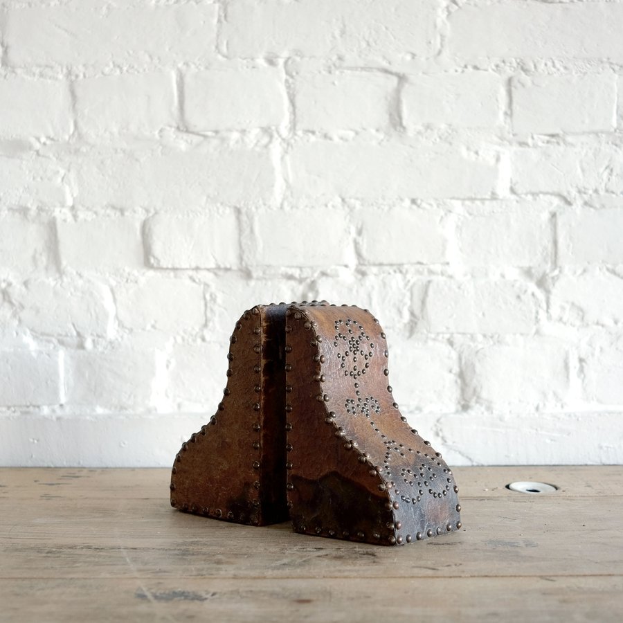 Antique Leather Studded Bookends › Puckhaber Decorative Antiques