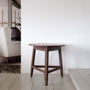 Early 19th Century Cricket Table