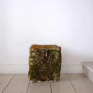 Antique Sandstone Tethering Block