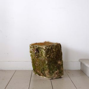 Antique Sandstone Tethering Block