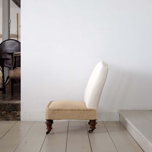 Quality Slipper Chair